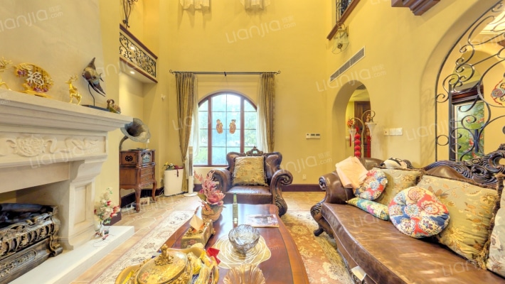 览海高尔夫别墅二手房实景图