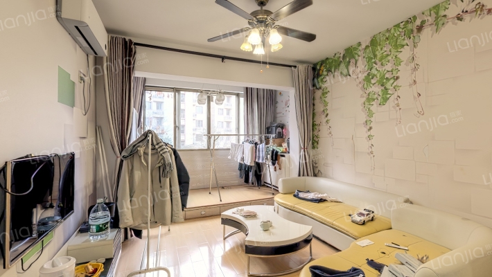 新明半岛二手房实景图