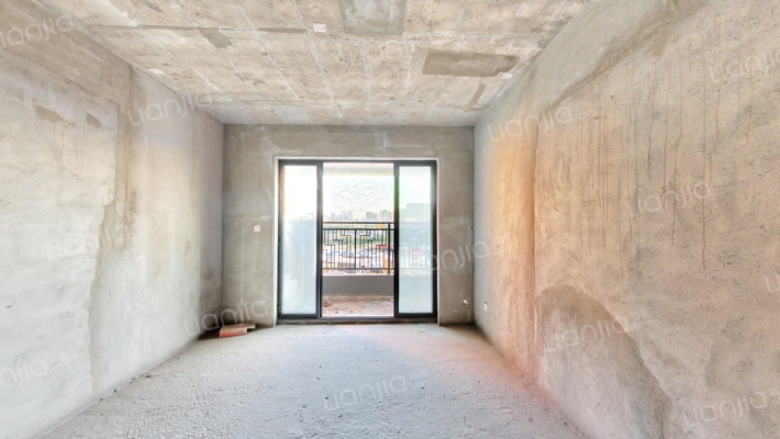 阿尔卑斯二手房实景图