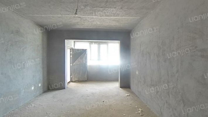 湖畔江南二手房实景图