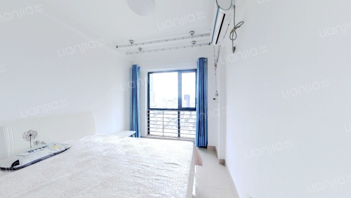 世纪中心二手房实景图