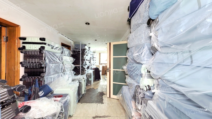 银星商场二手房实景图