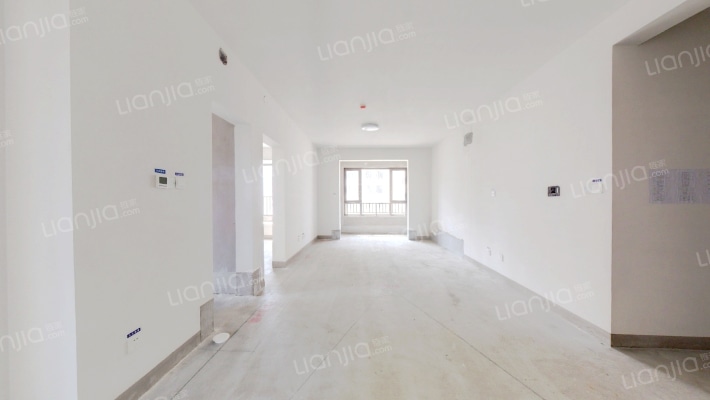 绿地IFC中央公馆B4区二手房实景图