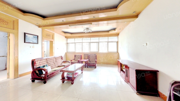 人民法院长虹路家属院二手房实景图