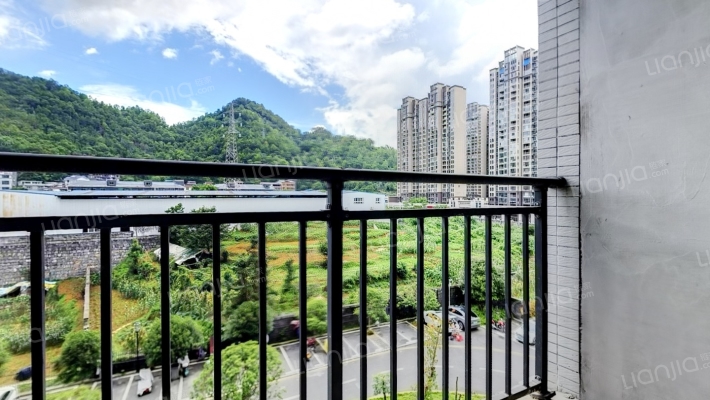 永成世纪名门二手房实景图