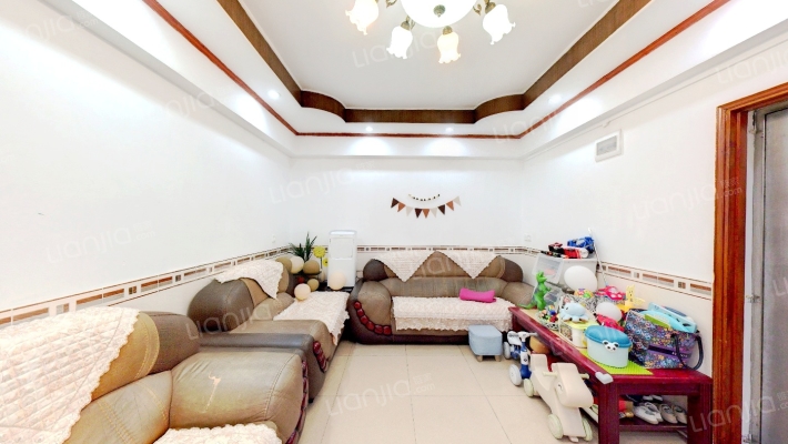 柏利广场二手房实景图