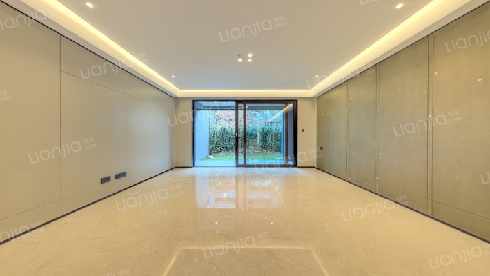 万科·拾谧森语二手房实景图