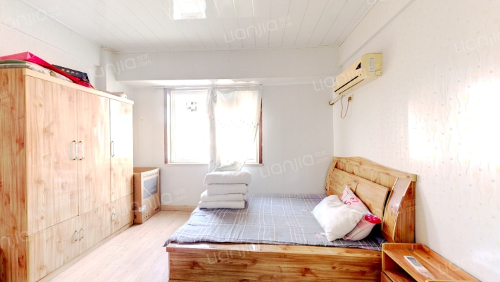 青春100公寓二手房实景图