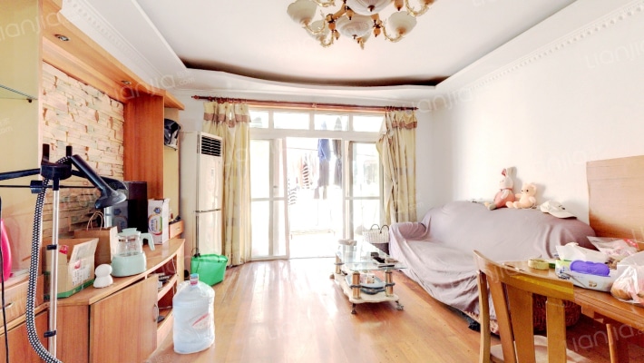 怡苑豪宅二手房实景图