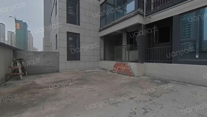 天嘉成林间二手房实景图