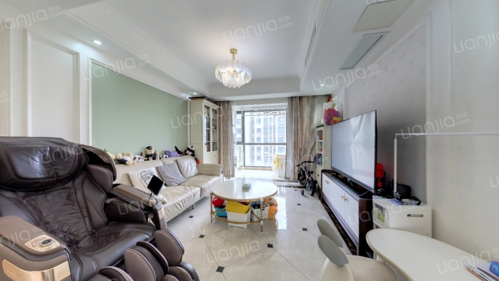 保利香槟国际二手房实景图