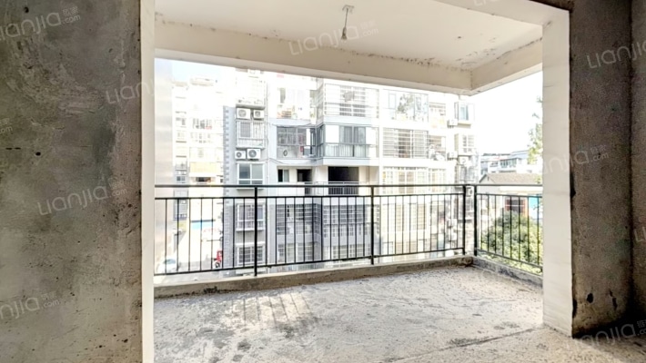 恒盛家园二手房实景图