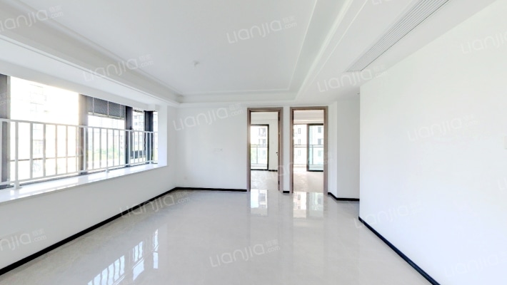 百骏中心二手房实景图