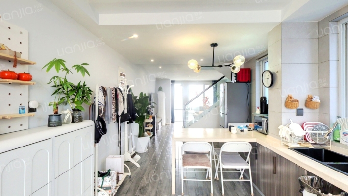 中新领袖天地二手房实景图