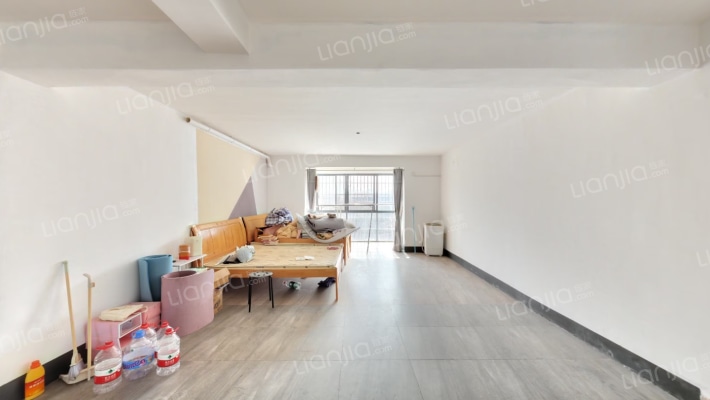 含浦家苑二手房实景图