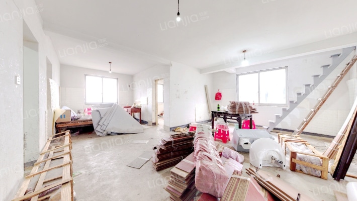 越中新天地二手房实景图