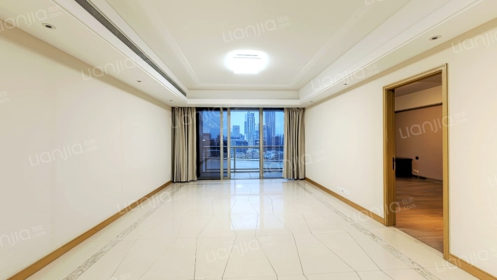 滨江凯旋门二手房实景图