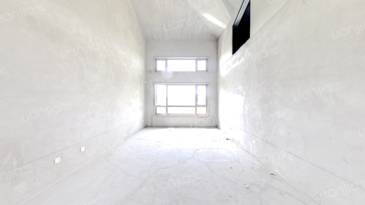 亚泰华府二手房实景图