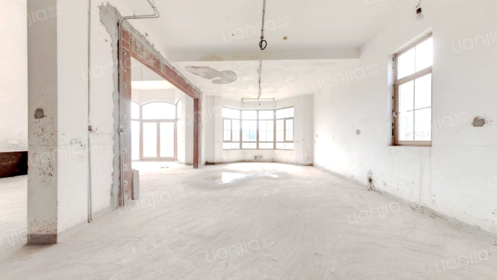 中海瓦尔登湖二手房实景图