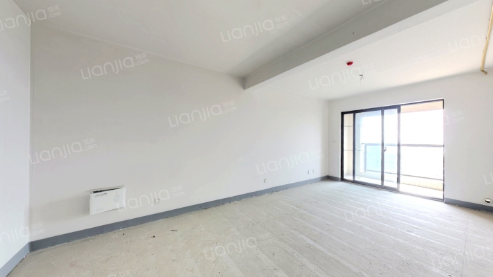 东润锦园二手房实景图