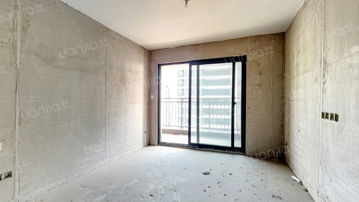 建业山水湖城二手房实景图