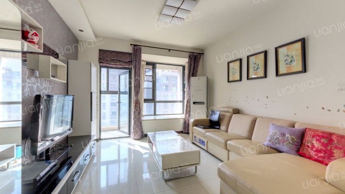 翡翠城四期二手房实景图