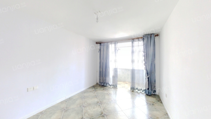 七邻里北区二手房实景图