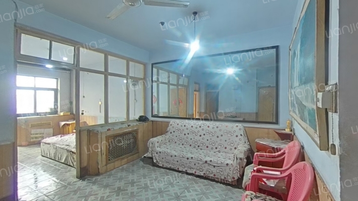 建行家属院二手房实景图