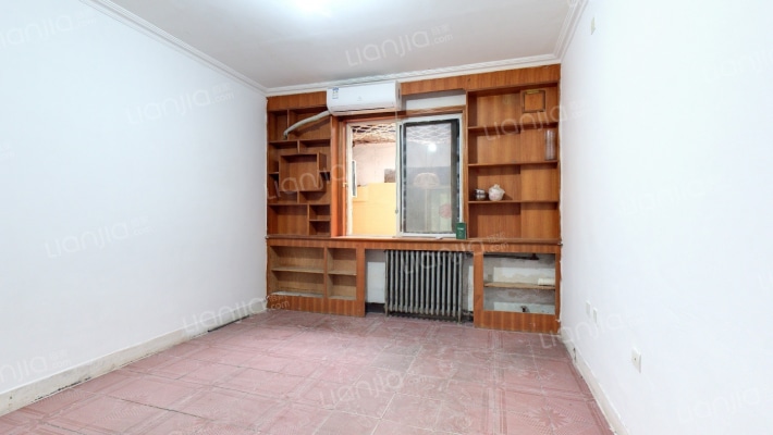 郑王坟141号院二手房实景图