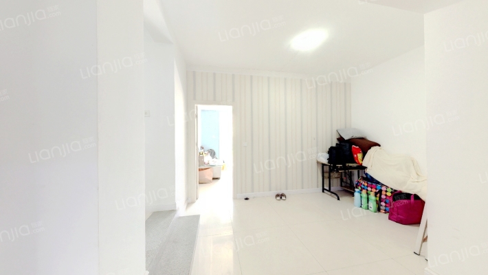 世纪龙苑二手房实景图