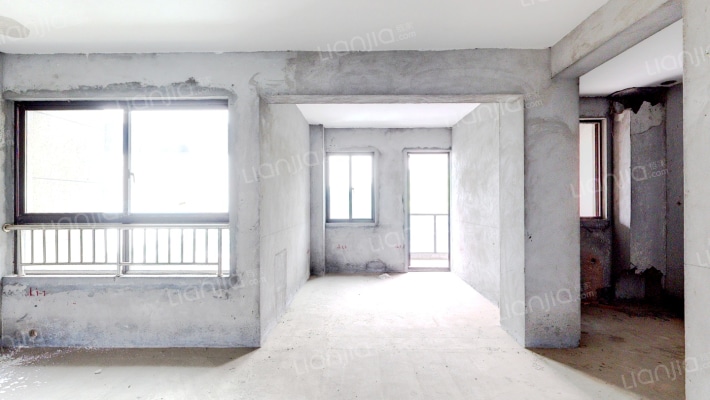 瑞滨锦苑二手房实景图