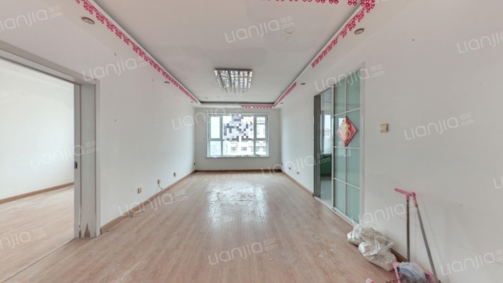 上台花园B区二手房实景图