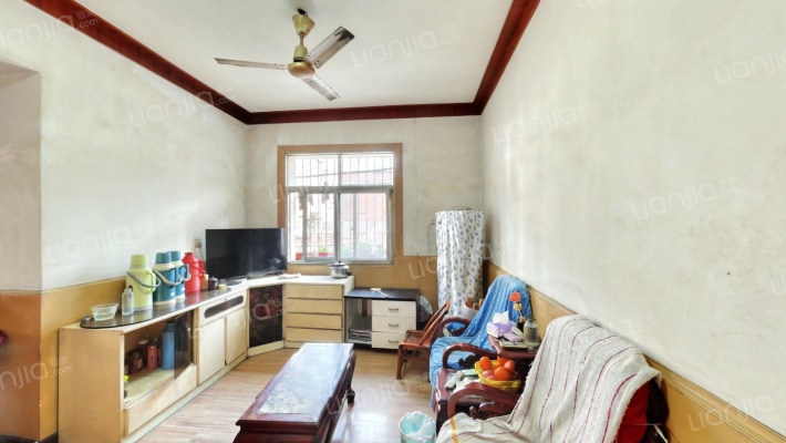 前进路15号二手房实景图