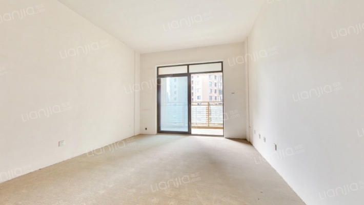 美林康城二手房实景图