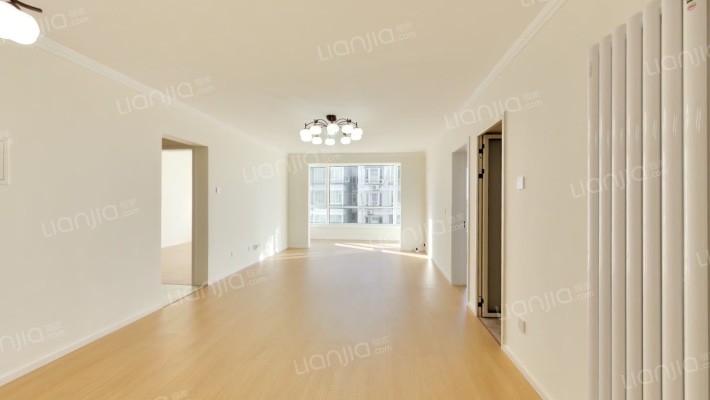 玺萌丽苑二手房实景图