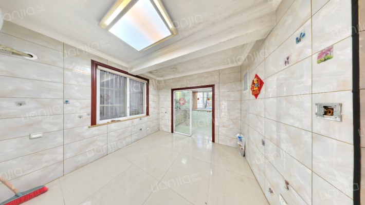 中央广场C区二手房实景图