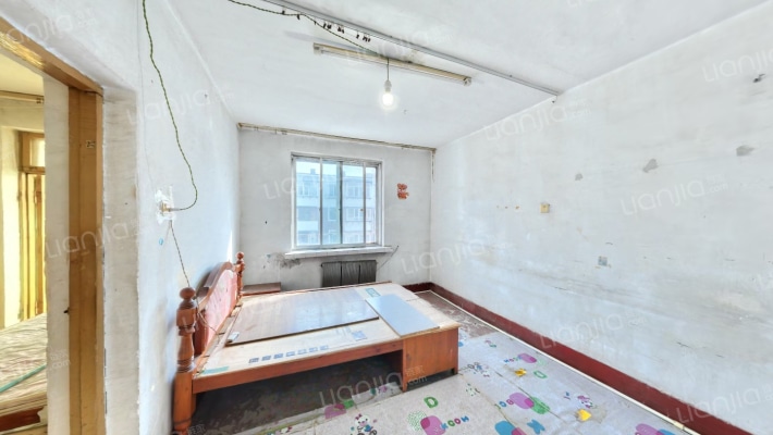 工属里二手房实景图