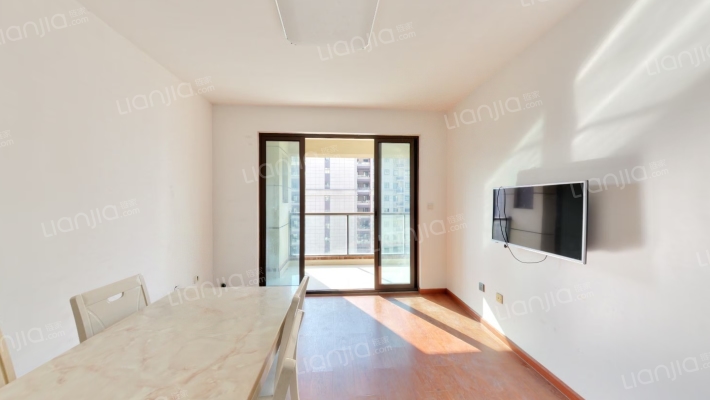 皇家花园北区二手房实景图