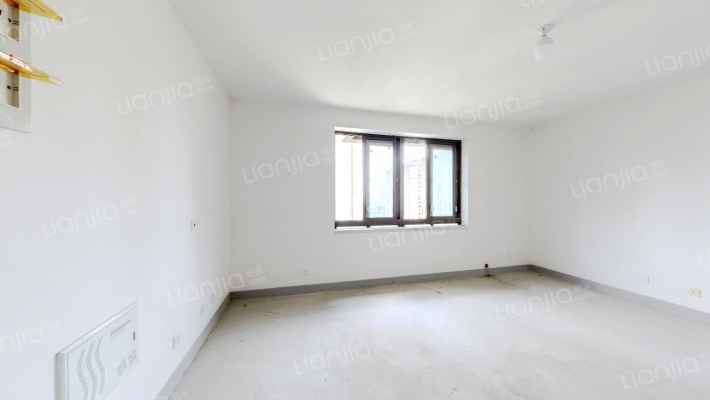 世伦佳苑二手房实景图