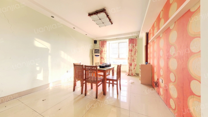 鲈乡广场二手房实景图