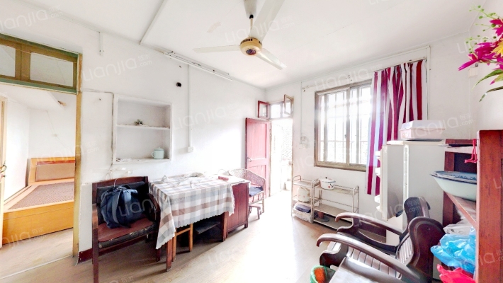 八字桥直街二手房实景图