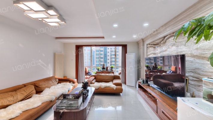 新世界花园二手房实景图