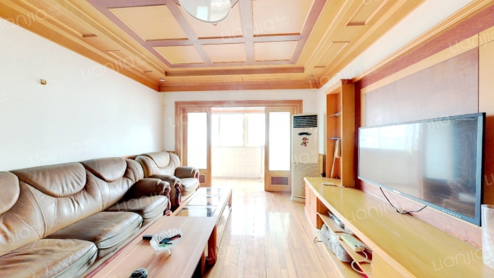 虹泰公寓东区二手房实景图