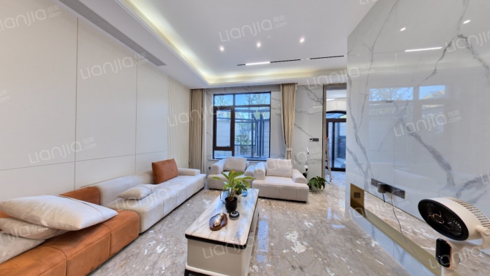 云峰原著二手房实景图