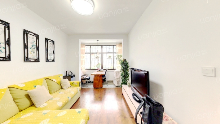 化工设计院宿舍二手房实景图