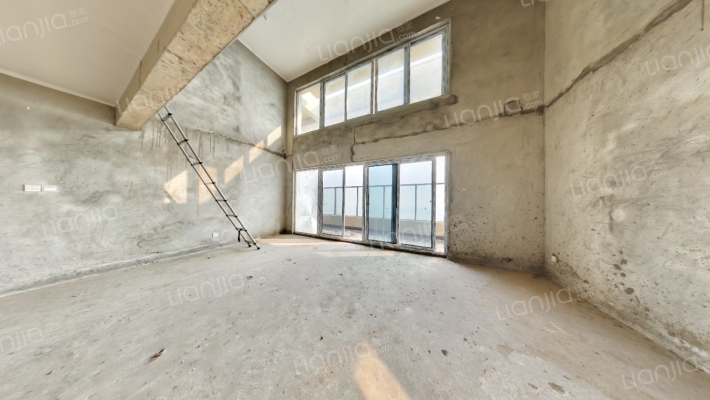 新鸥鹏教育小镇哈佛公馆二手房实景图