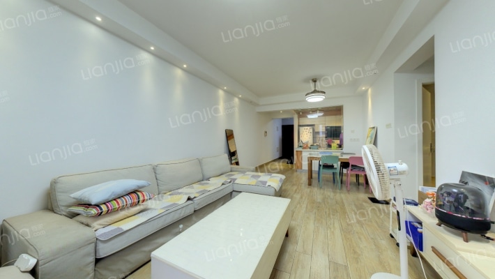 龙光海悦华庭二手房实景图