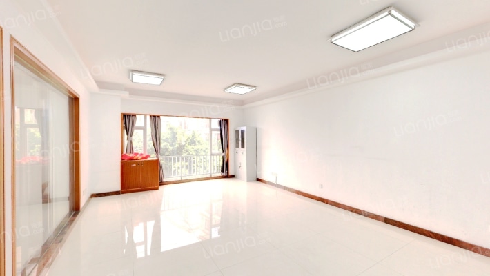 保利西街二手房实景图