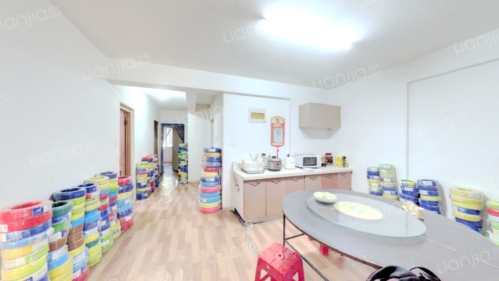 顶峰国际公寓二手房实景图