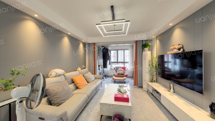 万达揽湖苑D区二手房实景图